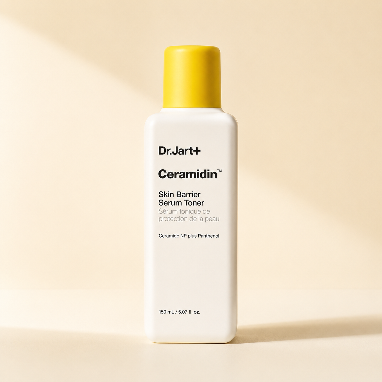 Ceramidin Skin Barrier Serum Toner 150ml von Dr.Jart+ auf hellem Hintergrund für intensive Feuchtigkeitspflege bei Beauty Skin Solution in Baar und Zug.