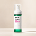 Cicapair Gentle Cleansing Foam 150ml von Dr.Jart+ auf hellem Hintergrund für die sanfte Reinigung empfindlicher Haut bei Beauty Skin Solution in Baar und Zug.